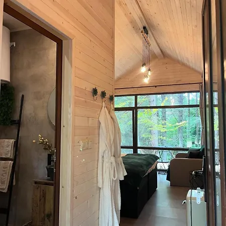 Zarevo Glamping Forest Alpesi faház